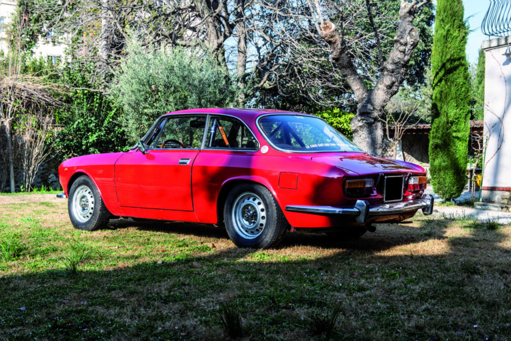 alfa-romeo-coupe-bertone-2000-specs-2 | Classic Racing Annonces