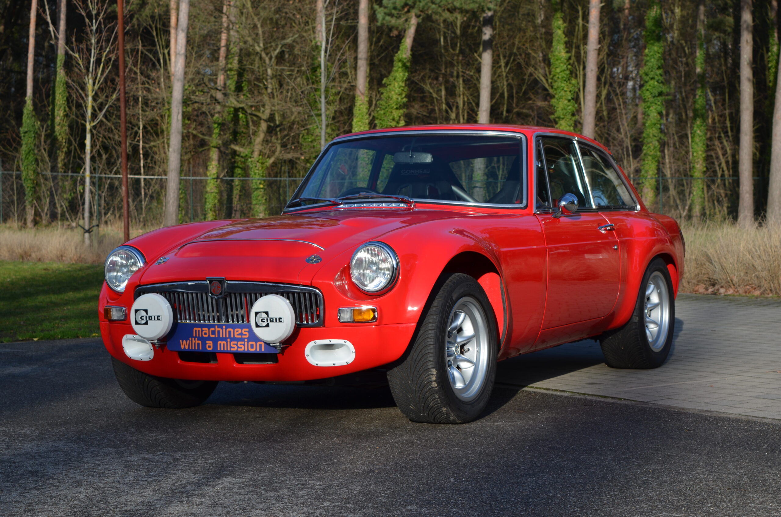 MGB GT V8 “SEBRING” - Classic Racing Annonces